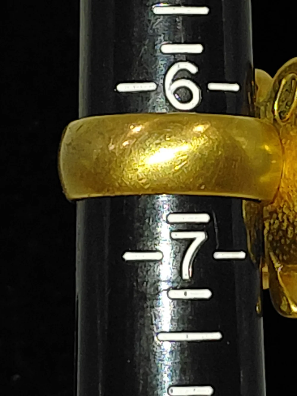 VTG CHANEL Coral Pink Enamel Resin Four-Leaf Clover Ring Gold-Plated Sz 6.25-6.5